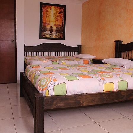 Hotel Sanrocco Armenia  Buitenkant foto