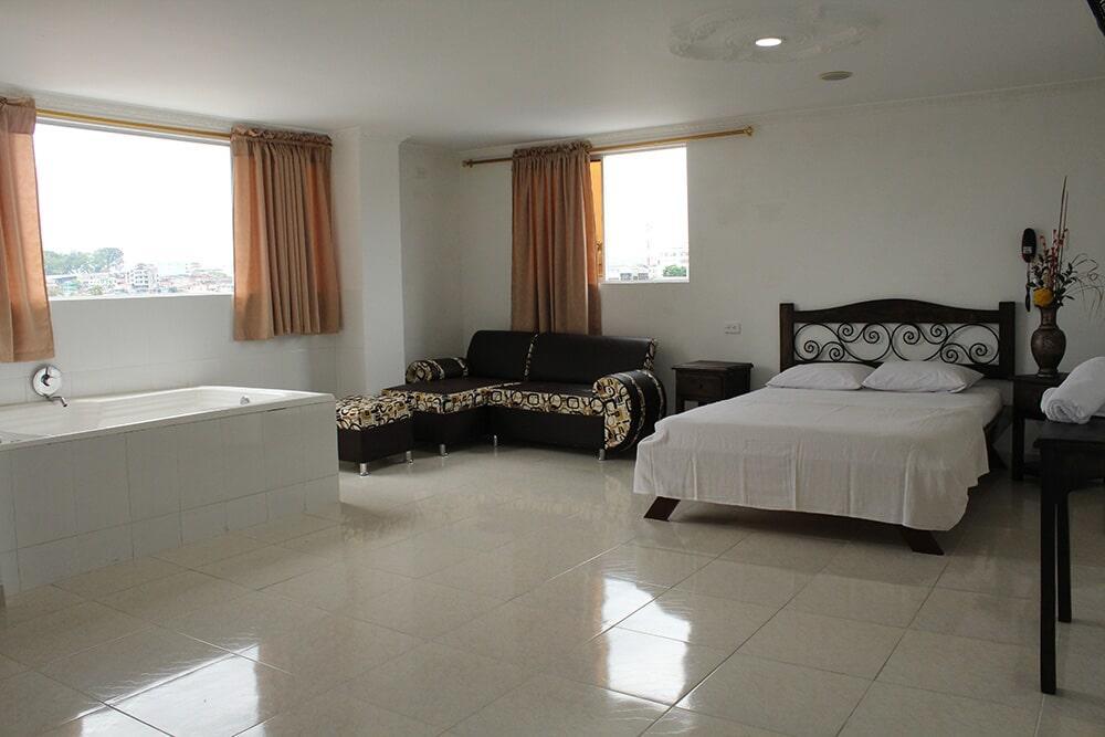 Hotel Sanrocco Armenia  Buitenkant foto