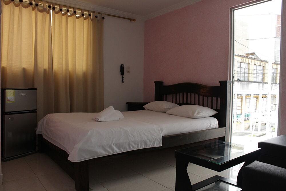 Hotel Sanrocco Armenia  Buitenkant foto