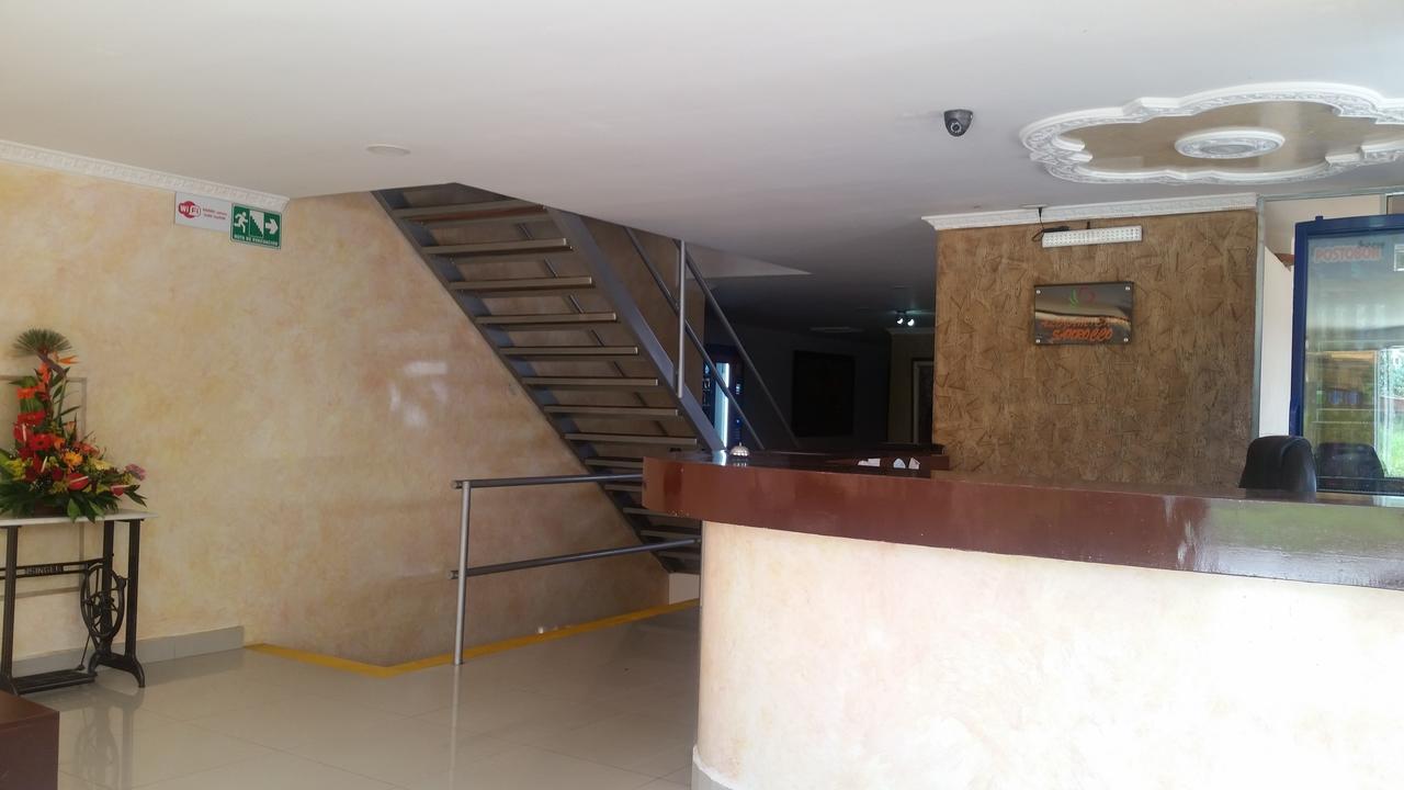 Hotel Sanrocco Armenia  Buitenkant foto