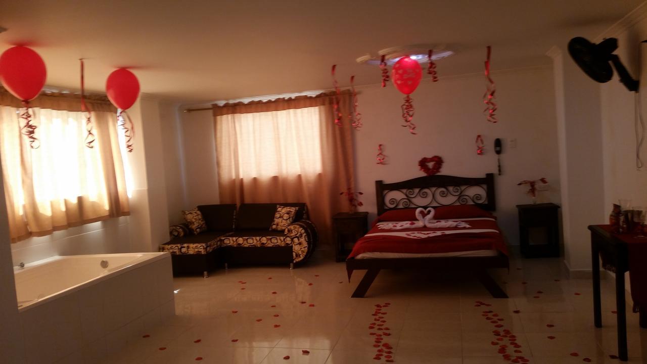 Hotel Sanrocco Armenia  Buitenkant foto